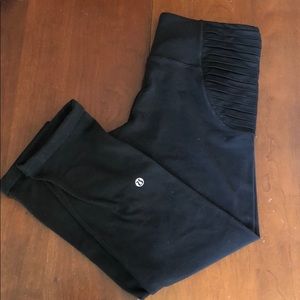 Lulu Lemon Capri Pants